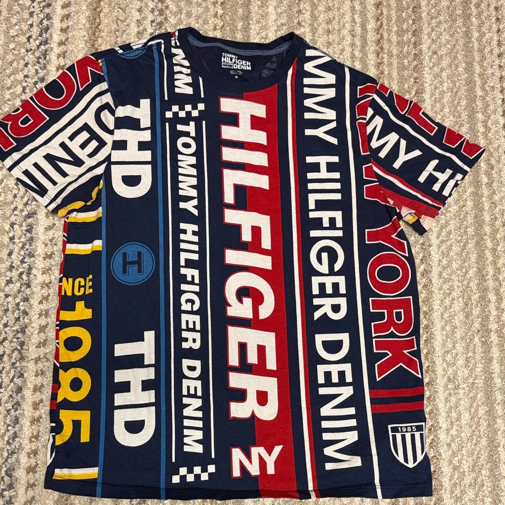 *Rare* Vintage Tommy Hilfiger T Shirt Medium All Over Print Double Sided